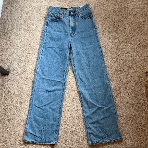 Levi's Medium Blue High-Rise Wide Leg Jeans - Picture 3 of 7